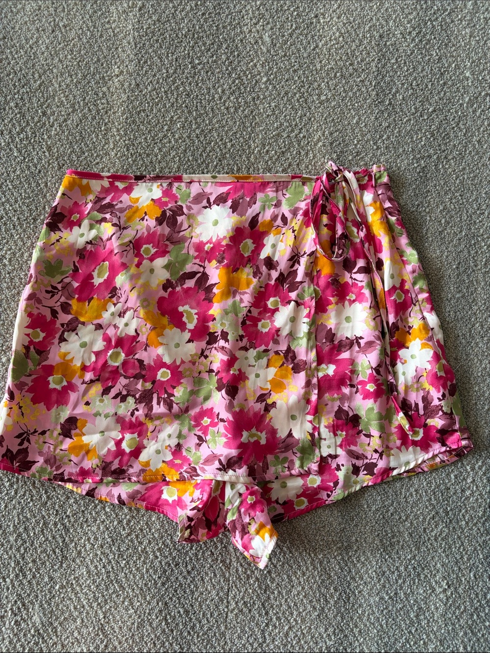 Lulu’s Blooming Cute Floral Satin Skort